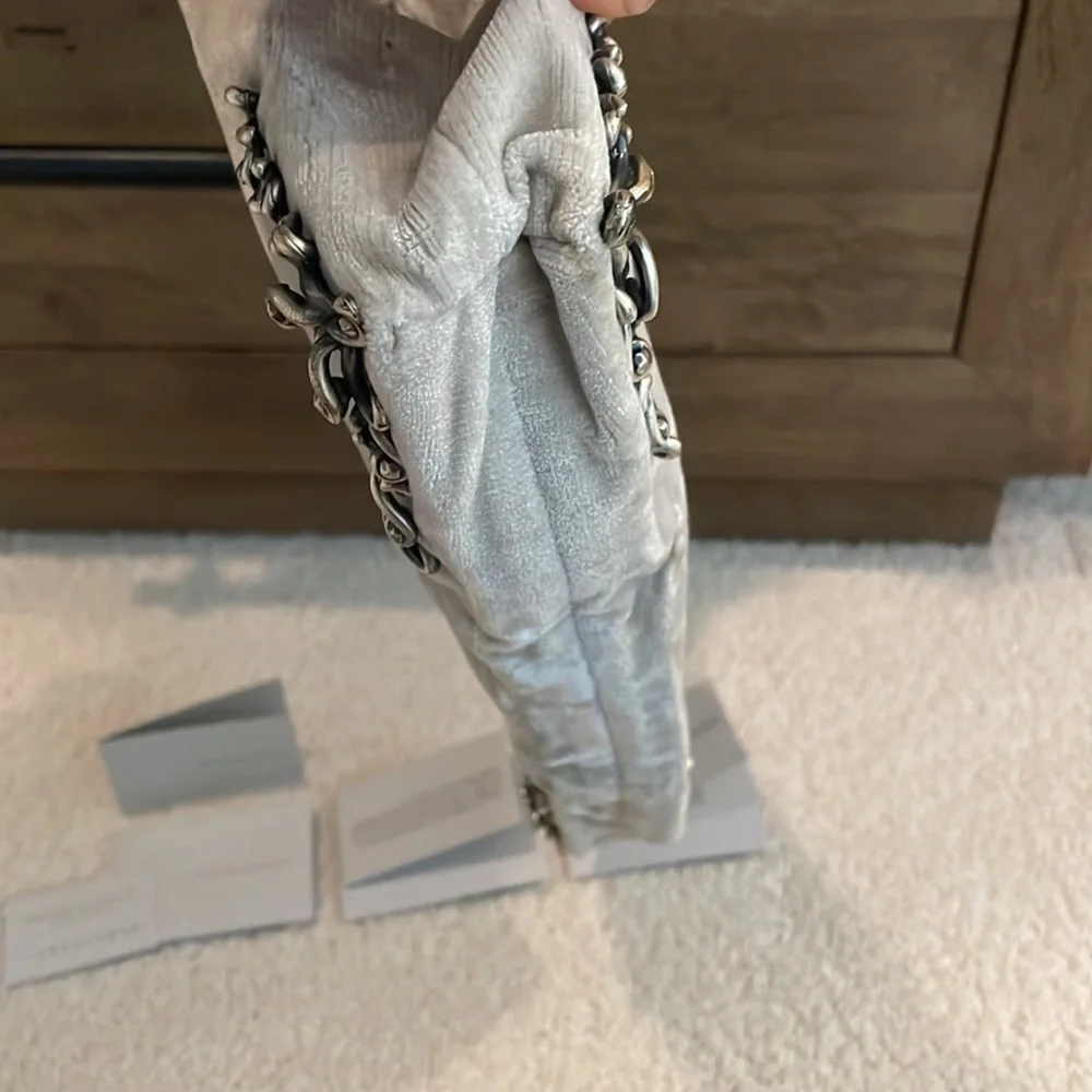 Limited Edition Bottega Veneta Handbag - Picture 8 of 13